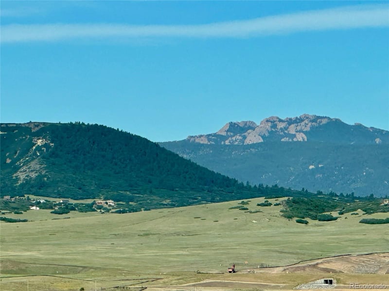 255 Rogers Ct, Castle Rock, CO 80104