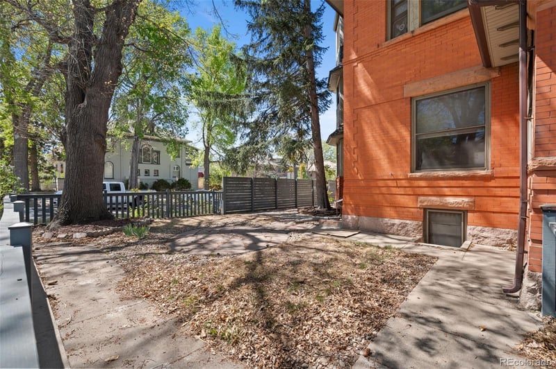 1401 N Franklin St #3, Denver, CO 80218