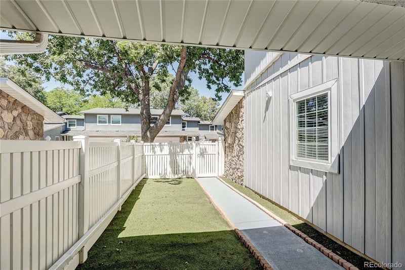 2826 S Wheeling Way, Aurora, CO 80014