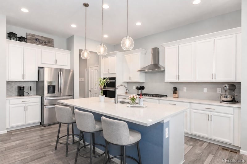 6807 S Riverwood Way, Aurora, CO 80016