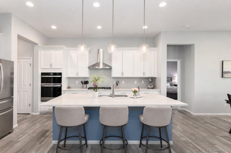 6807 S Riverwood Way, Aurora, CO 80016