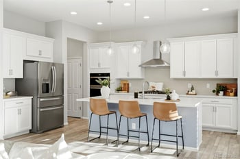 6807 S Riverwood Way, Aurora, CO 80016