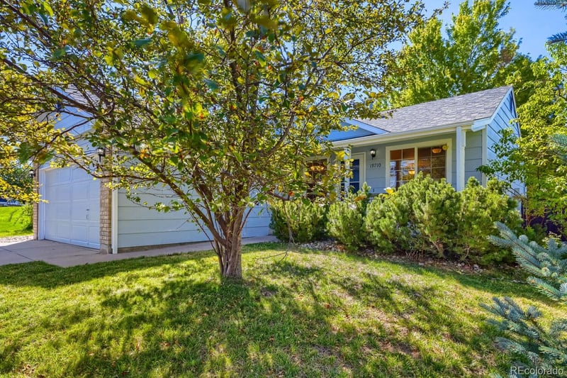 19710 E Stanford Ave, Centennial, CO 80015