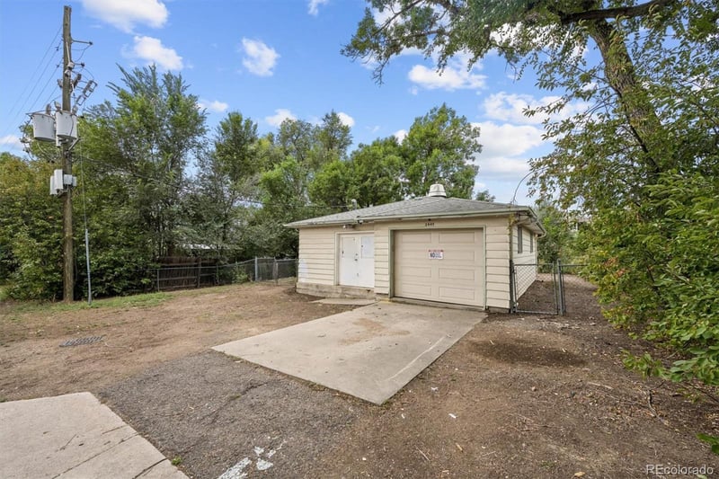 2645 Harlan St, Denver, CO 80214