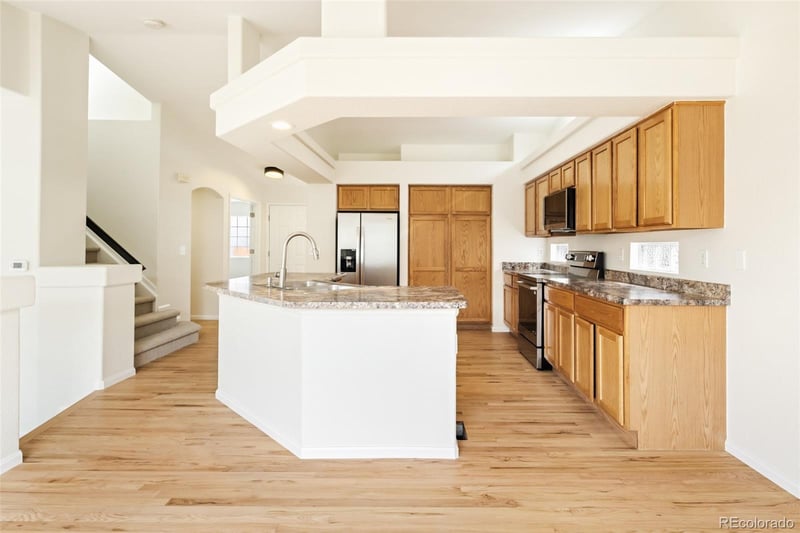 19926 E 40th Pl, Denver, CO 80249