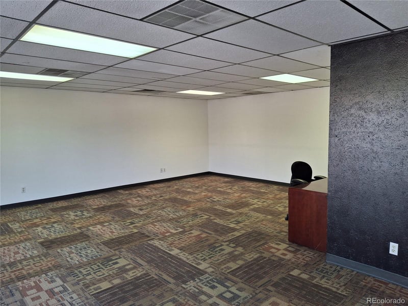 700 Billings St #P, Aurora, CO 80011