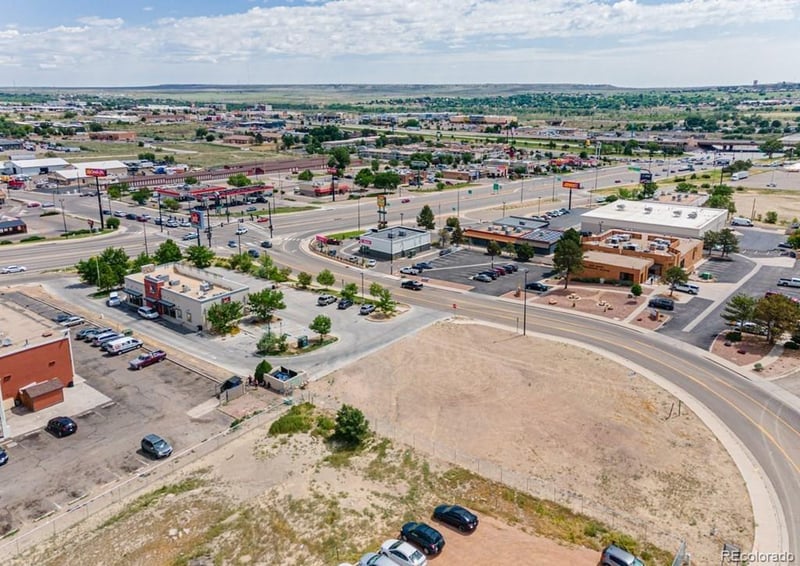 000 Club Manor Dr, Pueblo, CO 81008
