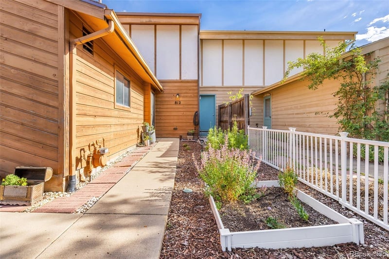 812 Sir Galahad Dr, Lafayette, CO 80026
