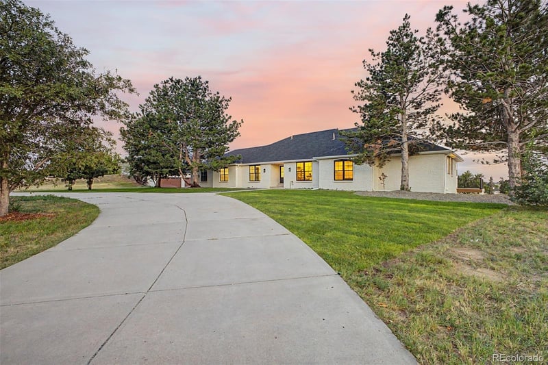 16920 E Easter Ave, Foxfield, CO 80016