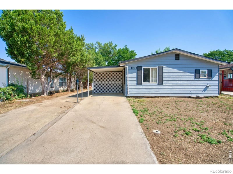 1212 Mackay Ct, Dacono, CO 80514