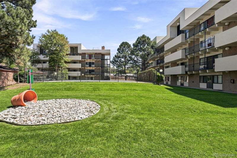 384 S Ironton St #111, Aurora, CO 80012