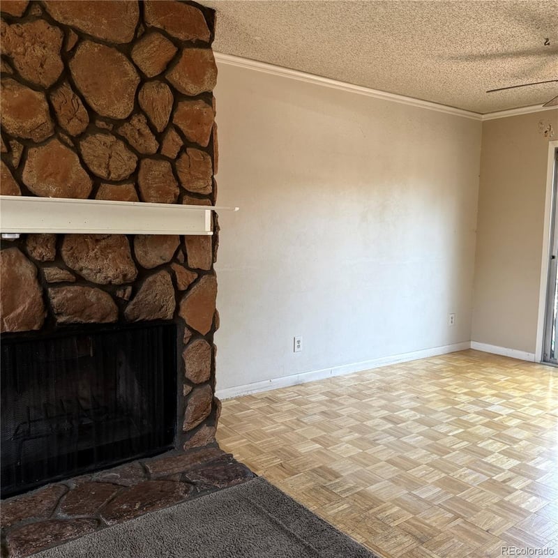 1955 S Oakland Way, Aurora, CO 80014