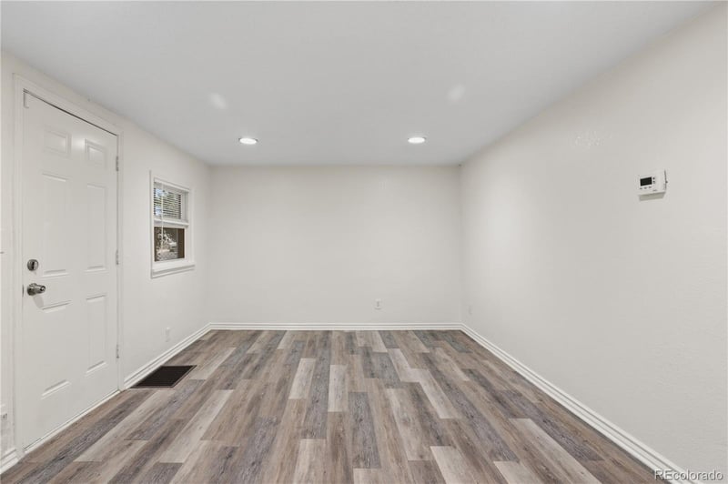 564 S Stuart St, Denver, CO 80219