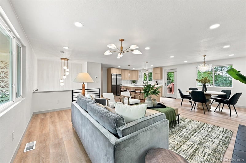 9522 W 64th Pl, Arvada, CO 80004