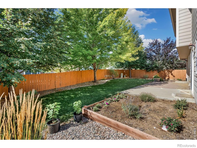 627 Stoney Brook Rd, Fort Collins, CO 80525