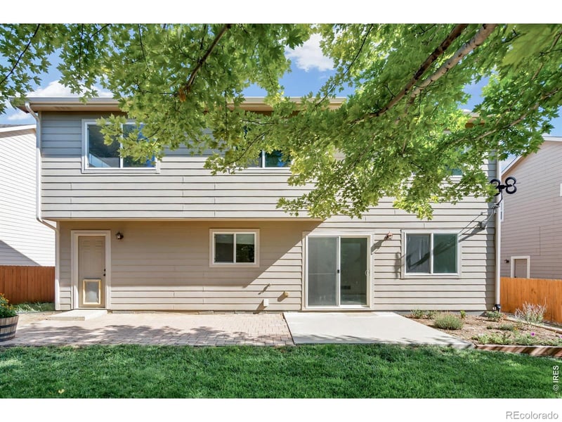 627 Stoney Brook Rd, Fort Collins, CO 80525