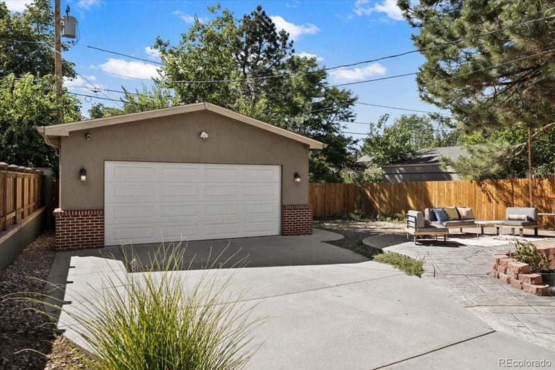 627 Oneida St, Denver, CO 80220