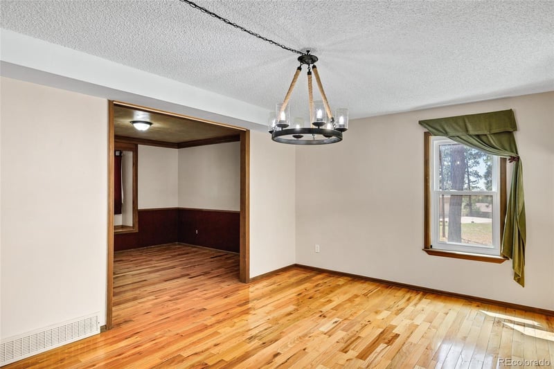 19295 Rim Of World Dr, Monument, CO 80132