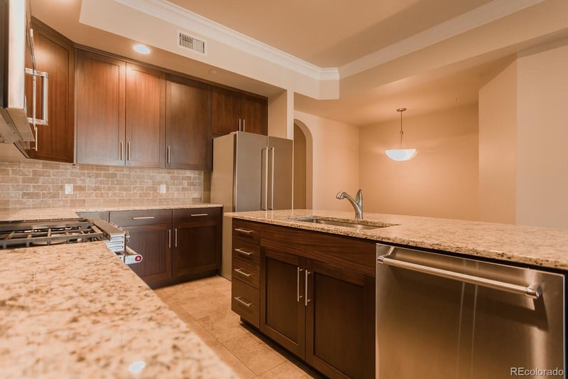 1120 Delaware St #511, Denver, CO 80204