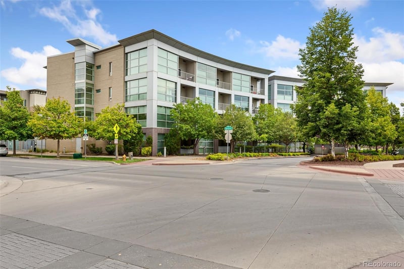 2958 Syracuse St #416, Denver, CO 80238