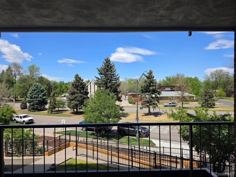 4800 E Hale Pw #209N, Denver, CO 80220