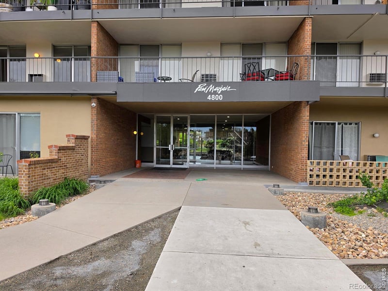 4800 E Hale Pw #209N, Denver, CO 80220