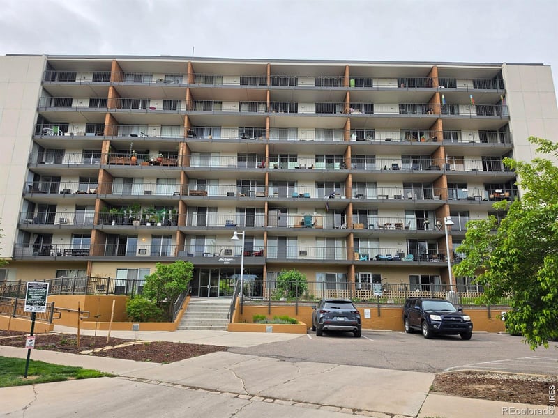 4800 E Hale Pw #209N, Denver, CO 80220