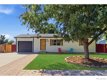 4221 Lake Mead Dr, Greeley, CO 80634