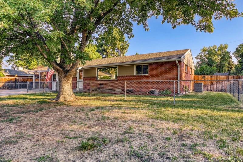 9275 W 8th Ave, Lakewood, CO 80215