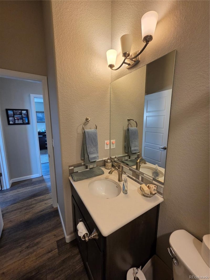 4131 Black Horse Dr, Pueblo, CO 81004