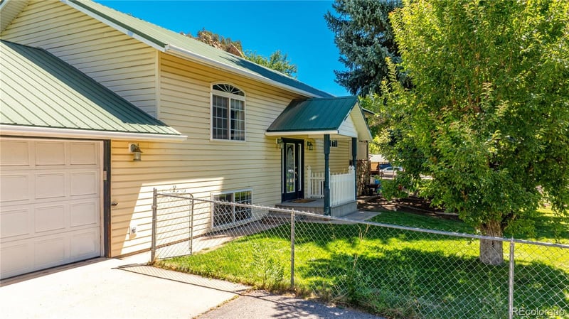 230 N 7th St, New Castle, CO 81647