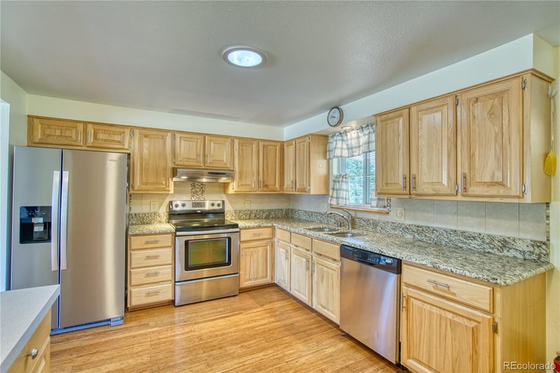 2348 Fountain Dr, Loveland, CO 80538