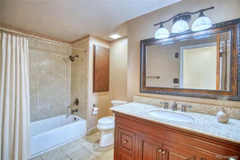 2348 Fountain Dr, Loveland, CO 80538