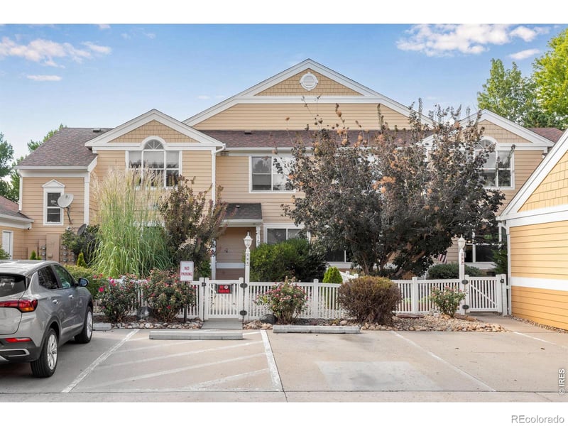 1907 Grays Peak Dr, Loveland, CO 80538
