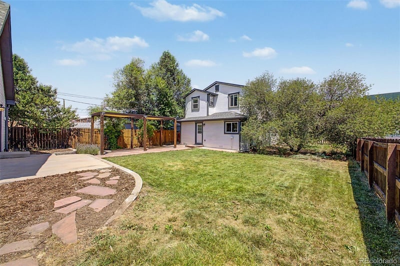 1805 Harlan St, Lakewood, CO 80214