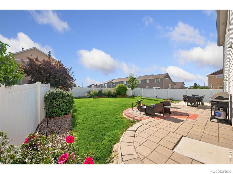 375 Shadowbrook Dr, Windsor, CO 80550