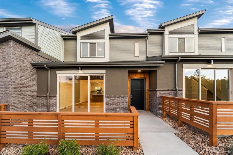 12334 W 58th Ct, Arvada, CO 80004