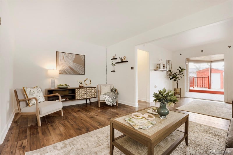 810 Oswego St, Aurora, CO 80010