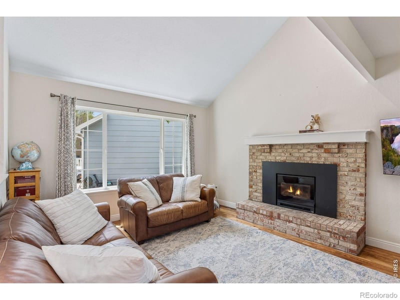 8099 Meadowdale Sq, Niwot, CO 80503