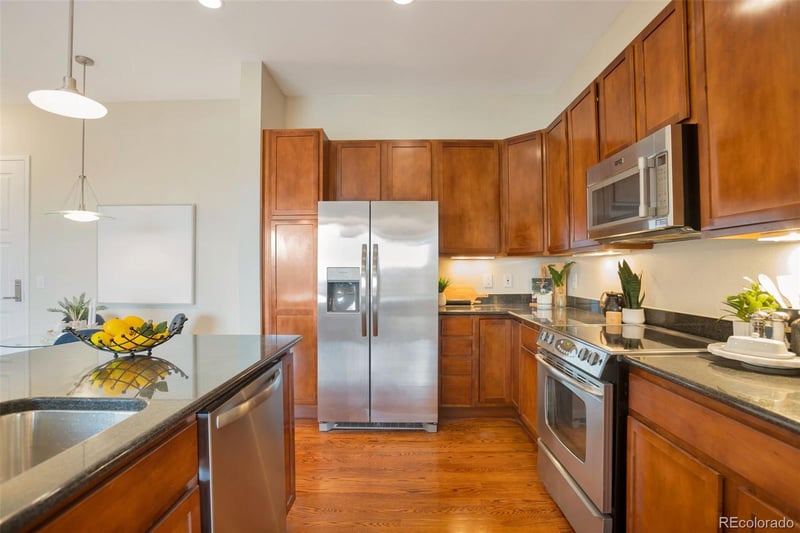 10111 Inverness Main St #208, Englewood, CO 80112