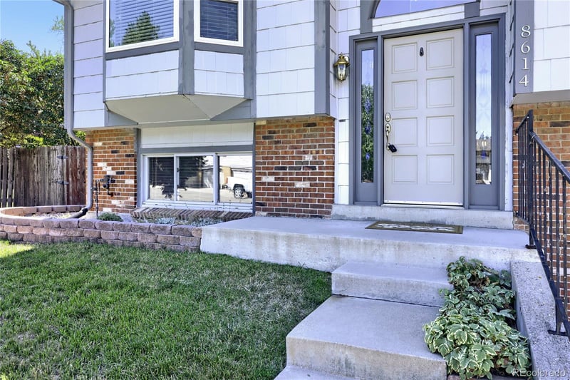 8614 W 65th Pl, Arvada, CO 80004
