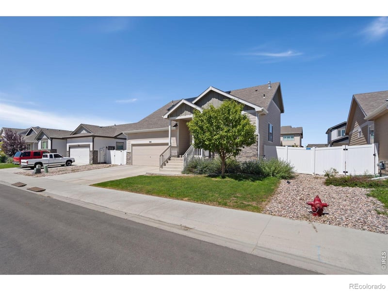 956 Maplebrook Dr, Windsor, CO 80550