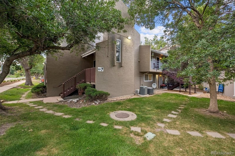 5300 E Cherry Creek South Dr #715, Denver, CO 80246