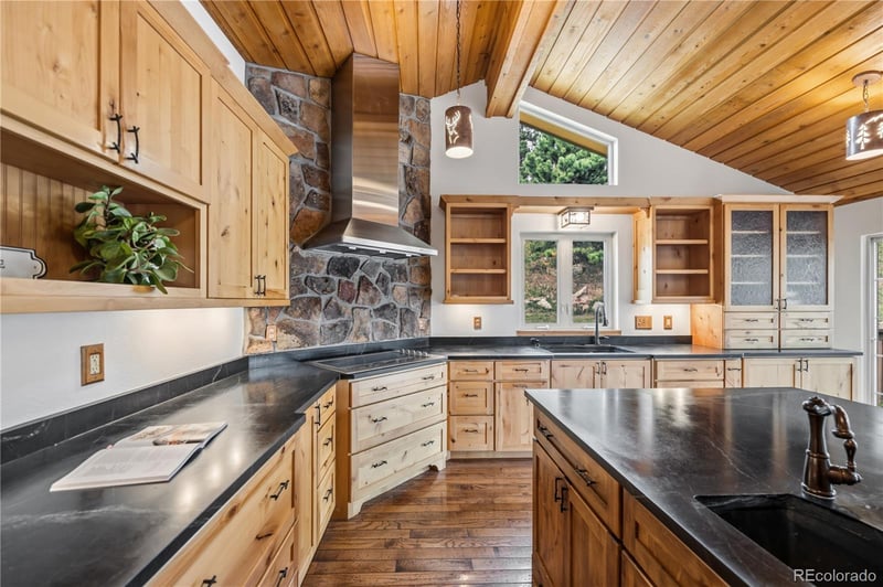 6282 Starlight Dr, Morrison, CO 80465
