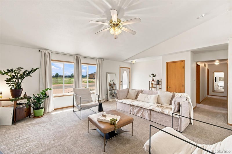 1177 Kirkwood Dr, Pueblo West, CO 81007