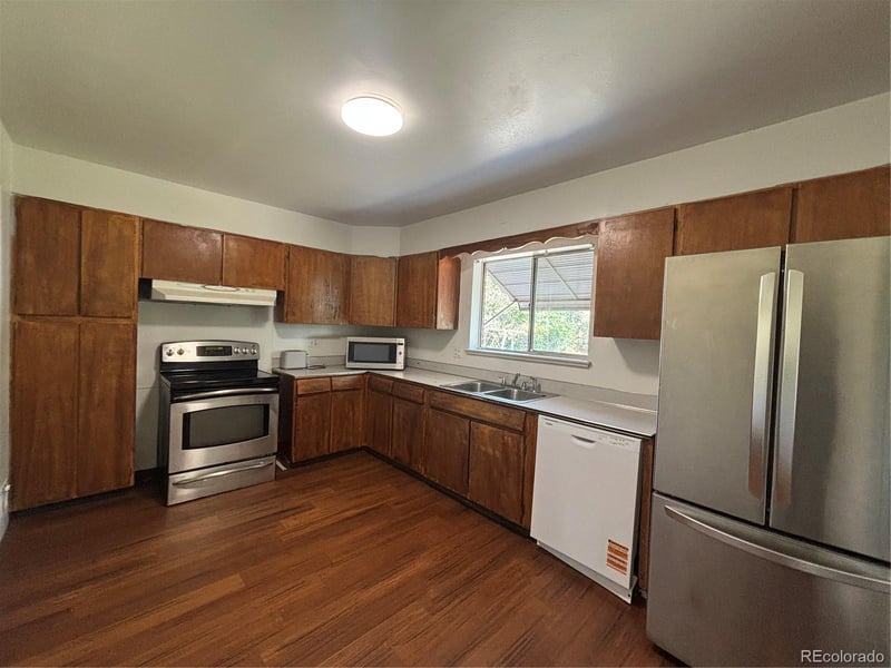 664 W Longview Ave, Littleton, CO 80120