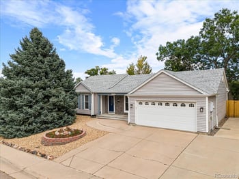 21698 E Powers Cir, Aurora, CO 80015