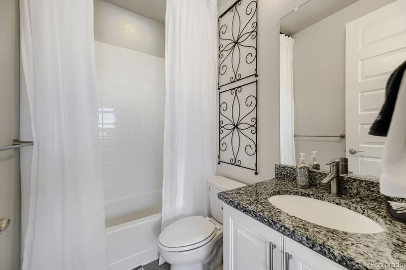8054 S Kellerman Ct, Aurora, CO 80016