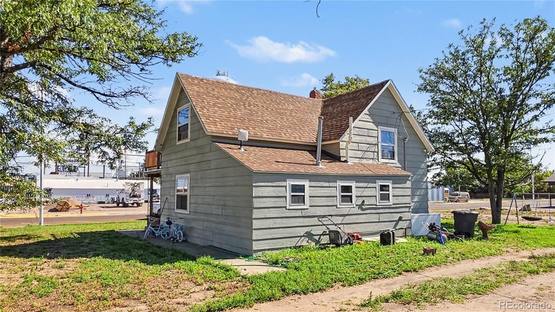 222 E 2nd St, Julesburg, CO 80737