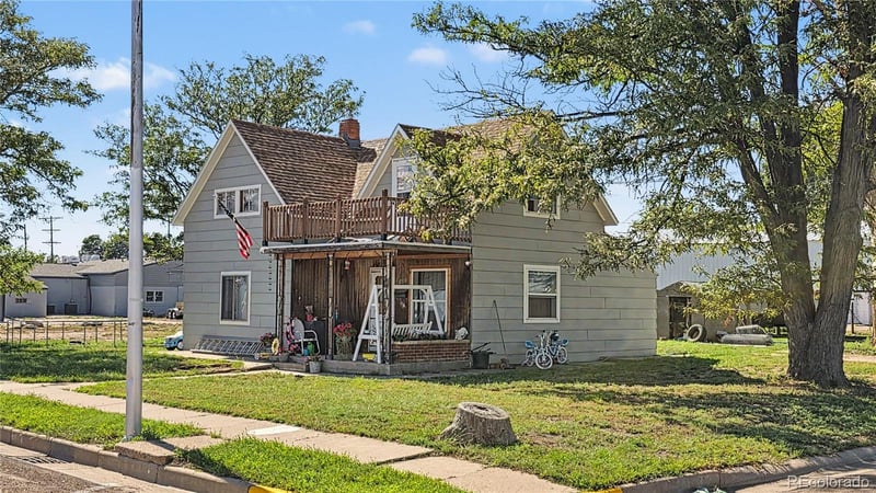 222 E 2nd St, Julesburg, CO 80737
